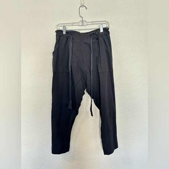 FREE PEOPLE BEACH BLACK JOGGERS SIZE SMALL - Picture 2 of 5